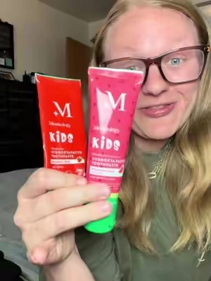 Tell me why…. #kidstoothpaste #cavities #momlife #flouridefree #toothpaste 