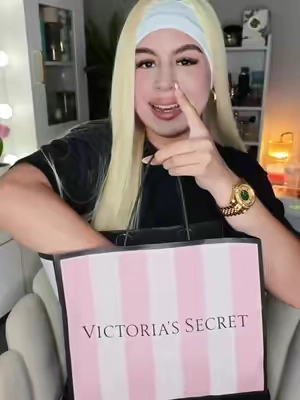 @Victoria's Secret #sumervibes🌞🌴 #tiktokshopcreatorpicks #victoriassecret #bodymist #bodymistvictoriasecret 