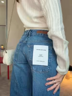 the color the fit the feel 🤤🤤🤤 so good 👖 @GOOD AMERICAN 