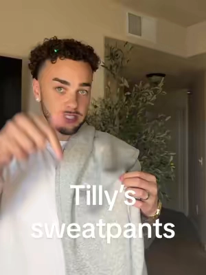 #tillys #sweatpants #fallfits 