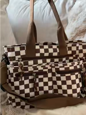 Not only can you use this for everything, It’s actually super cute and convenient too 😍  #multipurposebag #checkeredprint #checkeredprintbag #everydaybag 