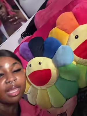 I loveeeee these pillows😍😍🥹 #fyp #viral #pillow #colorfulpillow 