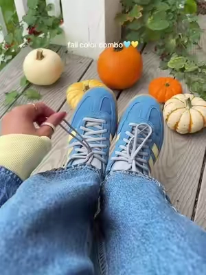 I love these adidas sneakers color combo #sneakers #adidassneakers 
