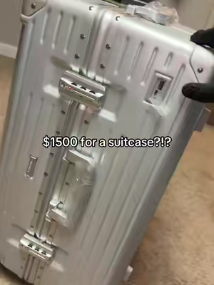 The ultimate luxury suitcase! #suitcase #luxurysuitcase #luggage #traveltok #tiktokshopcreatorpicks 