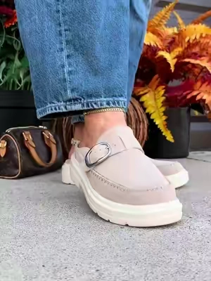 Hey dude sienna clogs just released and I am obsessed 😍 #heydude #heydudesiennaclogs #heydudeclogs #womensclogs #heydudenewarrivals 