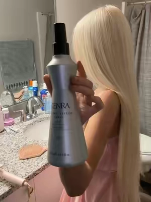 the best heat protectant 😌🤍 #hairstyling #heatprotectant #curledhair 