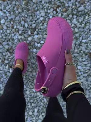 @Crocs #crocs #crocsshoes #pink #shoes #pinkshoes 