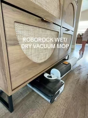 Vacuuming + mopping at the same time = giving me some of my time back 🙌🏼🫧 #roborock #roborockf25gt #wetdryvacuum #vacuumandmop 