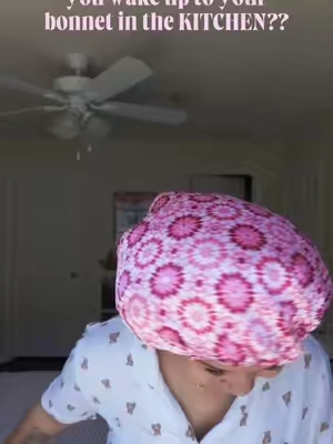 Your curls deserve beauty sleep too 💤🤎 The reversible Bounce Curl vegan satin bonnet helps reduce frizz, tangles, and keeps your curls looking fresh overnight! Plus, the adjustable band actually stays put 🙌🏽 #BounceCurl #bonnetforcurlyhair #TikTokShopFalIDealsForYou #tiktokshopcybermonday #tiktokshopblackfriday 