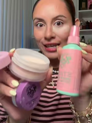 Tu polvo favorito de Kimchi ahora en set! #kimchichic #kimchisettingpowder #kimchichicpowder #settingpowder #settingspray 
