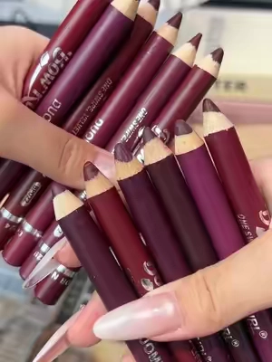 12 silky matte liners. 1 sharpener. Zero smudge.#LipLiner #SmudgeProof #MatteLip #LipKit #WaterproofMakeup     