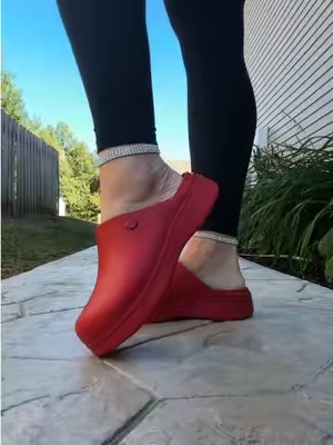 Crocs Dylan notched in court red just dropped! #crocs #clogs #crocsnewarrivals 