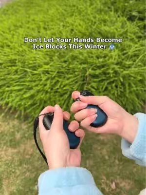 Sometimes my hands are just chilly. Sometimes they’re FREEZING. That’s exactly why I like having 3 heat settings.#Omifil #WinterEssentials #RechargeableHandWarmers #StayWarm #OutdoorEssentials 