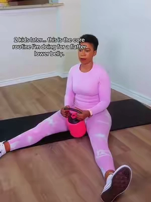 Building a stronger core + flatter lower belly right from home 💪 One adjustable set turns into dumbbells, a kettlebell + a barbell for full-body workouts. #abworkout #coreworkout #homeworkout #momworkout  #creatorsearchinsights 