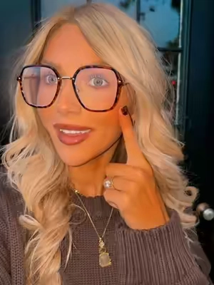 What lip combos are we doing right now?! Brown and pinks are in this year! 