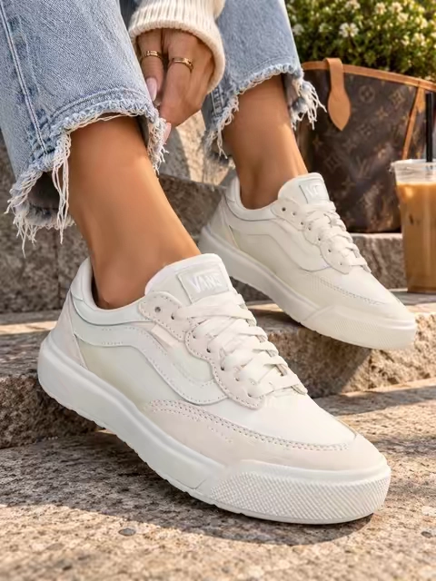 #vans #vansshoes #tiktokshopfalldealsforyou #shoes #vanssneakers 