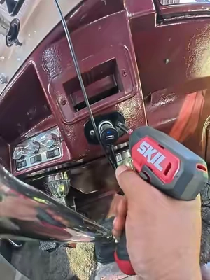 A great tool set by @SKIL for all you small odd projects. . . . #fyp #tools #trucker #trucking #powertools 