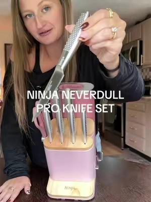 Soooo I’ll never have to buy knives again 🤯🔪 #ninjakitchen #ninjaneverdull #ninjaneverdullknifeset #ninjaneverdullpro #rustresistantknives 