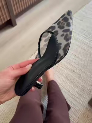 The perfect pointed mule kitten heel especially for the chillier season 🤎 @Coutgo #pointedheels #kittenheels #muleheels #tiktokshopfalldealsforyoudays #chicstyle 