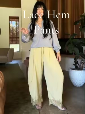 Pants (XS), Top (S), Flats & Jewelry linked above in orange cart 🛒 | 5’2” | 122 lbs  #barrelpants #easyoutfits #outfitideas #falloutfits #affordablefashion 