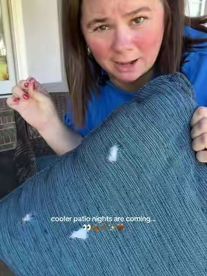 Kids, pets, spills… I need outdoor cushions I can actually live with 😂👏 #outdoorfurniture #patiodecor #outdoordecor #homefinds 
