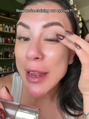 Eye shadow that stains?! The shades are so subtle and chic! @SACHEU Beauty US 