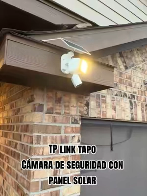 De todas las cámaras de seguridad mi favorita es esta de la marca @tapo.us con panel solar así que no necesitas energía eléctrica porque se recarga con el sol! Y si no hay sol no te preocupes porque si batería dura hasta 140 días. Detection d e movimiento y se ve súper nítida su imagen! #camerasecurity #tiktokshopstockup #Home #seguridad #panelsolar 
