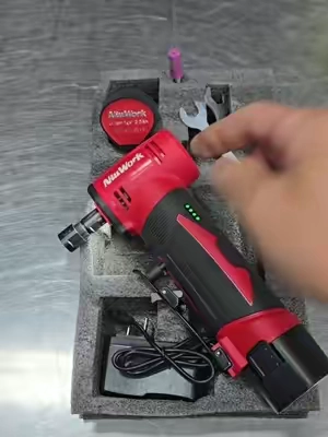 This NiuWork 12V Cordless Brushless Right Angle Die Grinder hits up to 24,000 RPM with 4 speeds. Slow it down for control or open it up for rust, welds, and shaping. Compact 90° head plus 2 batteries so you can keep working. Pick the speed. Finish the job. If you need a die grinder that fits tight spaces and doesn’t run at one wild speed, this NiuWork is a solid shop add. Drop a 🔥 if you need this! Tap the orange cart 🛒 #DieGrinder #CordlessGrinder #NiuWork #Metalworking #GarageTools 