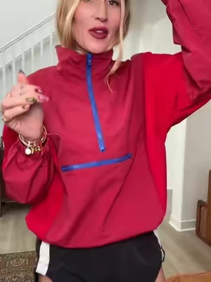 I’m 5’9”-140 wearing the large. #jacket #windbreaker #sportyjacket #activejacket #workoutjacket 