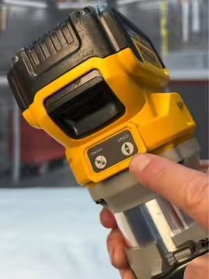 Cordless Router that runs off Dewalt Batteries #router #woodworking #woodworkingtools #cordlesstools #tiktokshopfalldeals 