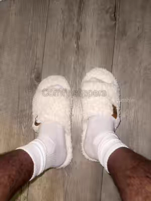 They keep selling out for a reason 😭 #slippers #mensslippers #mensshoes #tiktokshopstockup #houseshoes 