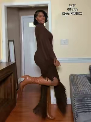 Covered, classy, comfortable… and still giving expensive. 🤎
#GrownWomanStyle #FallDress #SweaterDress #RichAuntieStyle #FashionNova