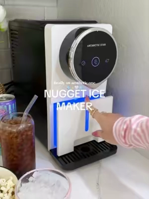 FINALLY 🧊 it's white, quiet & makes 33lbs of nugget ice a day!!  ❄️🤍 #nuggeticemaker #nuggetice #icemachine #kitchengadgets 