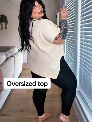 @shewin_official_us #plussizefashion #oversizedtop #tiktokshopfalldealsforyou #leggingsoutfit #spotlightfinds 