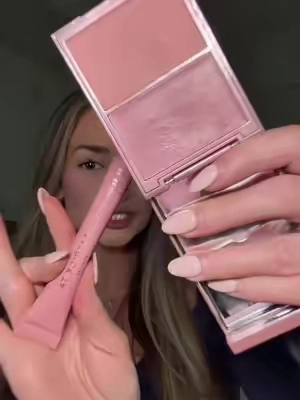 @Patrick Ta Beauty  Vanilla Chai Blush & Lip Set 🎁🎄💄 this is so good 🥹 #patrickta #patricktabeauty 