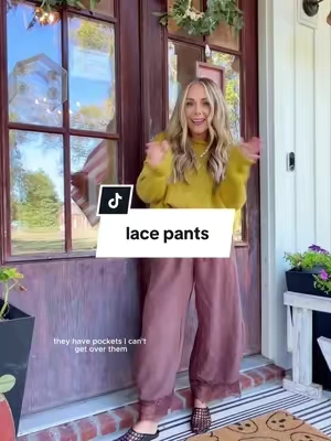 how adorable are these pants 🤩 would be so cute for teachers this fall🍂
