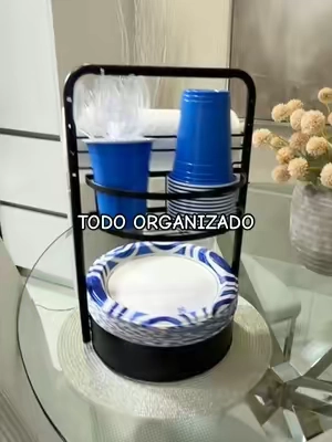 Lista para esos días de carnita asada 🌭🥩 porque tener platos, vasos y servilletas a la mano te ahorra un montón de vueltas a la cocina. Este organizador giratorio de 2 niveles hace que sea mucho más fácil tenerlo todo junto. #TikTokShopCreatorPicks #TikTokShopDealsForYouDays #BBQSetup #KitchenOrganization #TurntableOrganizer 