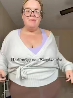 This wrap sweater is the perfect addition to your athlete wear set! I got the XXL and it fits me perfectly and I'm normally a 3X or 4X for reference! #TiktokShopFallDealsForYou #PlusSizeClothing #PlusSize #sweater 