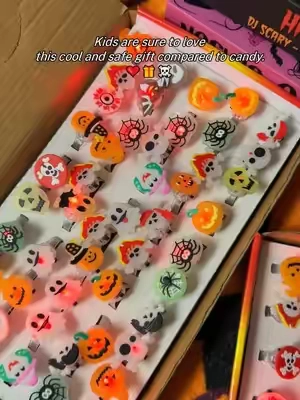 Kids are sure to love this cool and safe gift compared to candy. 🎃😍 50pcs LED Lights Halloween Ring Light Up Pumpkin 🎃#halloween #spookyseason #halloween2026 #MustHave #HalloweenMakeup