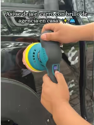 Apuesto a que sigues gastando dinero de más para que le pulan el carro... 🤦‍♂️⚡ Con esta minipulidora inalámbrica le cambias los diferentes cabezales de esponja y le das un pulido perfecto en casa, sin usar trapos a mano. Trae 2 baterías y 8 velocidades. 🚘✨ Checa el descuento aquí abajo antes de que vuelva a subir de precio. 👇🛒
 #DetailingEnCasa #PulidoDeCarros #AccesoriosParaCarro #tiktokshopstockup #TikTokMeHizoComprarlo 