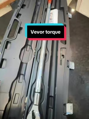 Nearly 40 inches long and rated for up to 600 foot pounds, this torque wrench means business. #tiktokshopcreatorpicks #TorqueWrench #VIVOTools #MechanicTools #ToolFinds 