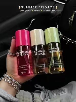 @Summer Fridays really said you don’t have to choose JUST one😭🎀 three brand new scents in travel sizes  #perfume #summerfridays #stockingstuffer #tiktokshopfalldealsforyou 
