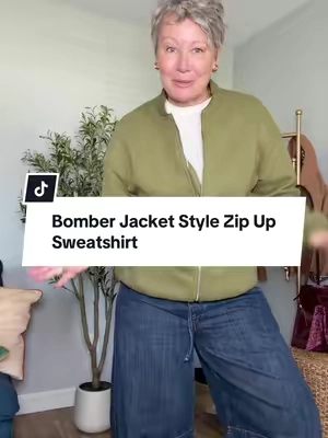 These zip up sweatshirts have that bomber jacket fit! They don’t have a hood so they can easily be thrown on over just about any outfit!  #tiktokshopfalldealsforyou #tiktokshopblackfriday #zipupsweatshirt #bomberjacket #midsizefashion 
