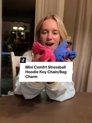 Your favorite hoodie… but TINY! 🥹🧸 This mini Comfrt hoodie keychain is the cutest little stress ball + bag charm.💕✨ @comfrt #stockingstuffer #fidgettoys #keychain #StressBall #BagCharm  