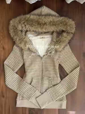 The cutest fitted fur jacket for that cozy 2000s fall and winter look 🤎❄️🍂 #2000s #falloutfits #furjacket #girlblogger #downtowngirl y2k slim fit jacket holister fur jacket fall outfits winter Halloween fdr zip up Pinterest hollister zip up @FDR 