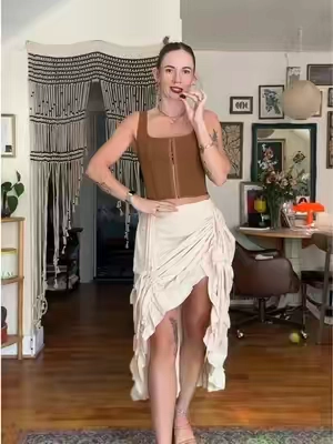 So good for Halloween 

#steampunkskirt #renfairskirt #victorianskirt #halloweenoutfitinspo #uniquefashion