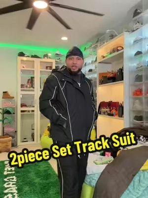2-Piece Black Techwear windbreaker with the pants ✔️🔥 #dealsforyoudays #falloutfits #windbreaker #sweaterweather #pieceset 