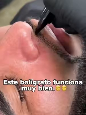 Este bolígrafo es perfecto para dar forma a la barba.🧔🧔🫡#beardmen #beards #beardlook #beardstyle #bearded 