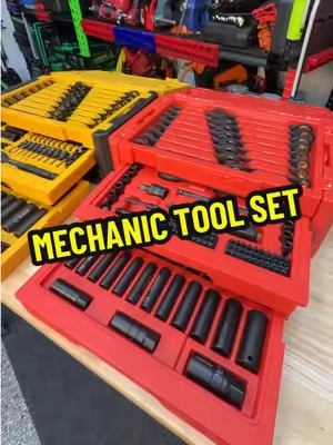 Check out the 132 or 148 pc mechanic tool set! #tools #mechanic #ratchet 