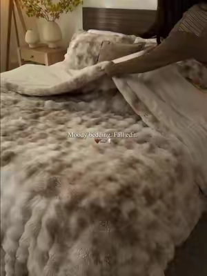 Your Cloud Blanket: The Moody Fall Edit. ☁️🍂 #sohochic #HomeEssentials #christmasdecor #fallvibes #fall #autumn #fallbedding #halloween #decor #Chrismas #cloudbed